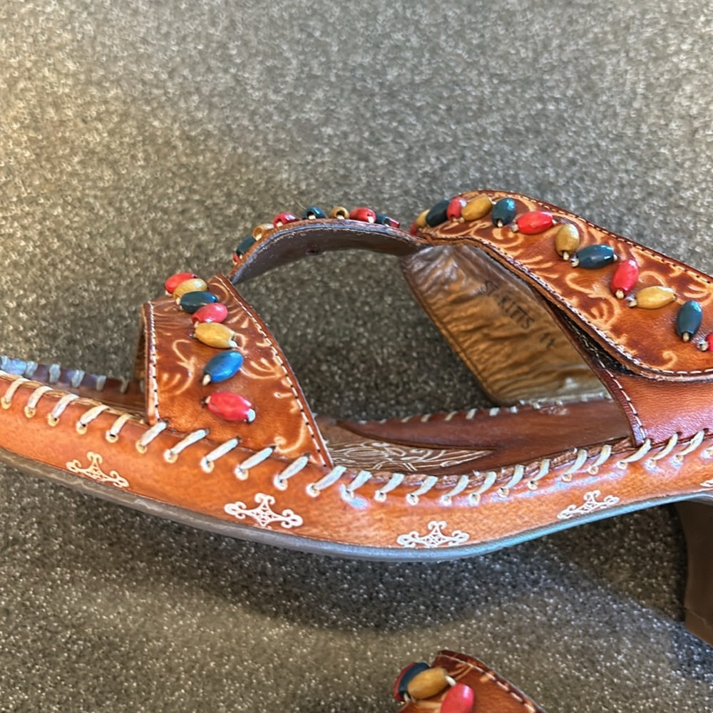 Conkys by St. Kitts slip on sandals. Size 11. Never worn. Beautiful! - Picture 6 of 9